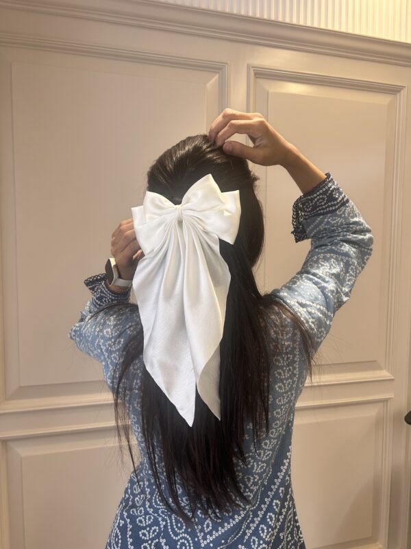 Vanilla Dream Long Tail Bow