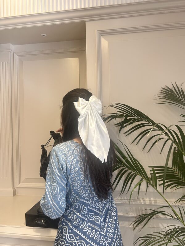 Vanilla Dream Long Tail Bow - Image 3