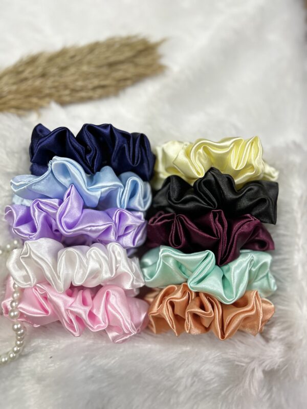 Chromatic Charm Scrunchie Set