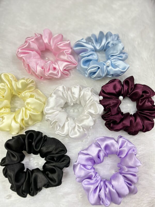 Chromatic Charm Scrunchie Set - Image 2